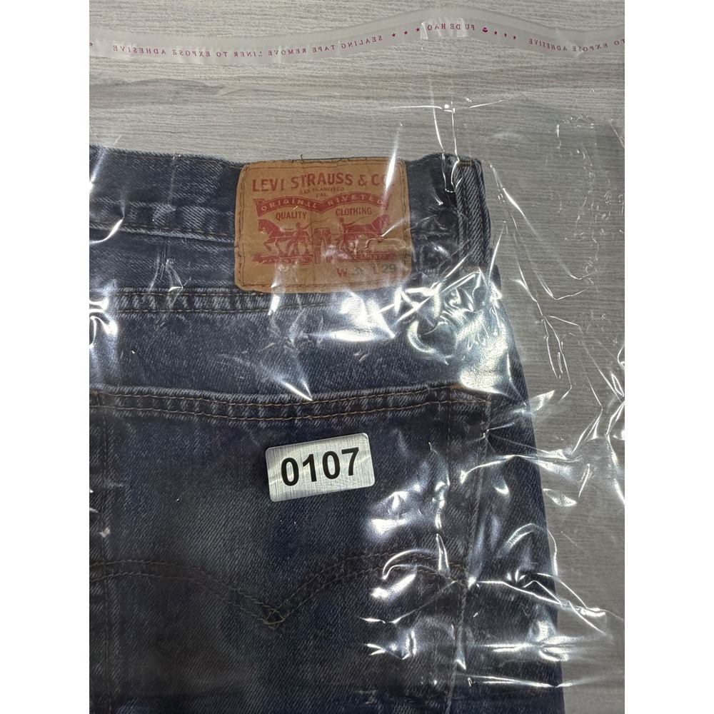 Levis 501 Original Fit Jeans Mens W36 L29 Blue Medium Wash Denim Button Fly Dist - Picture 15 of 15
